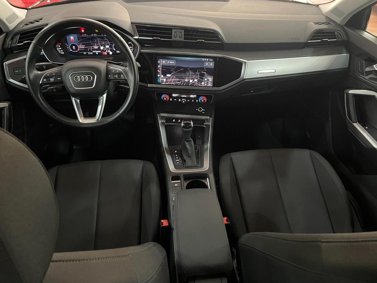 AUDI Q3 35 2.0 TDI 150CV BUSINESS