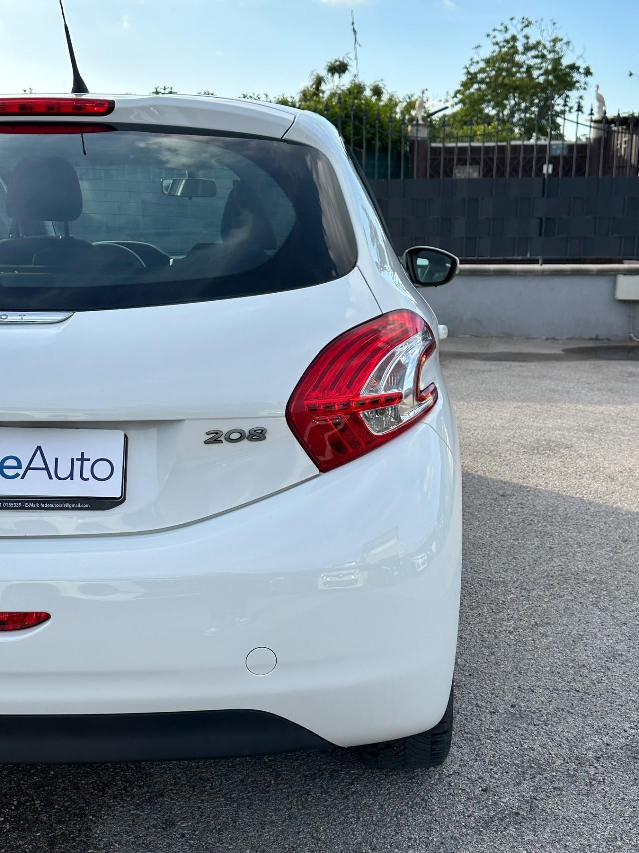 Peugeot 208 PureTech 82 5 porte Allure 2015