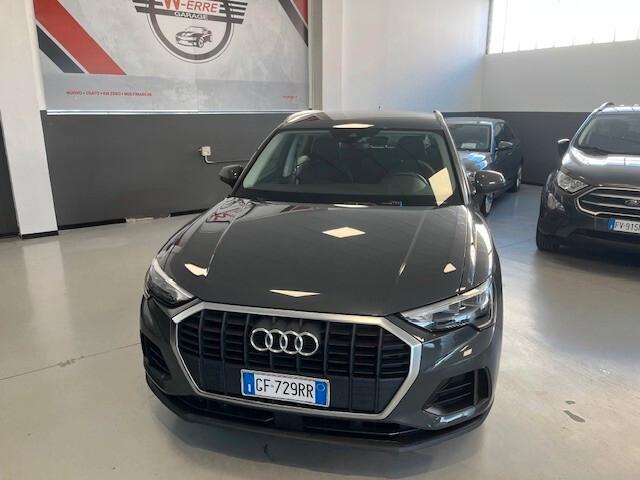 Audi Q3 35 TDI S tronic Business 150 cv