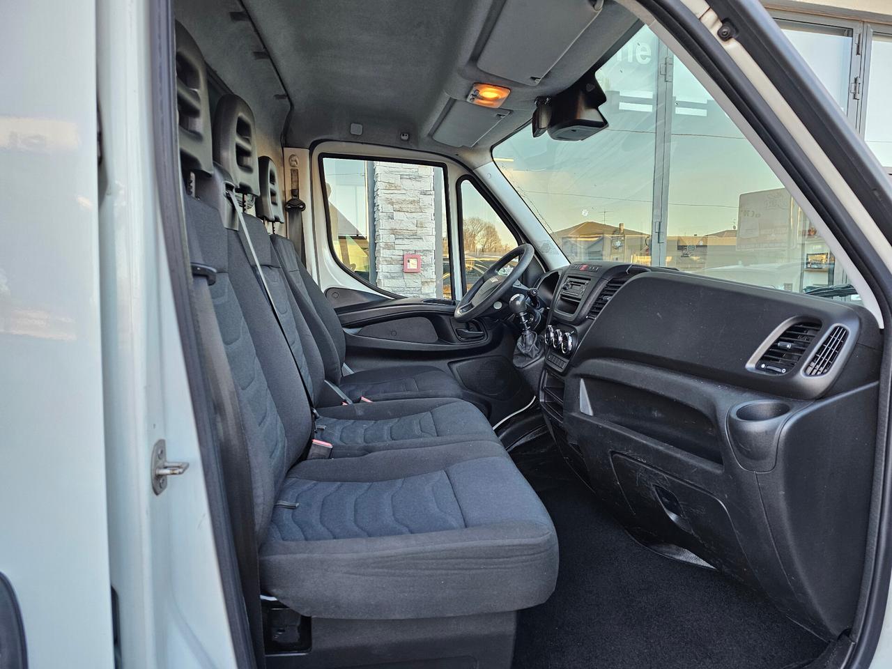 IVECO DAILY 2.2 MJT COIBENTATO CON FRIGOR