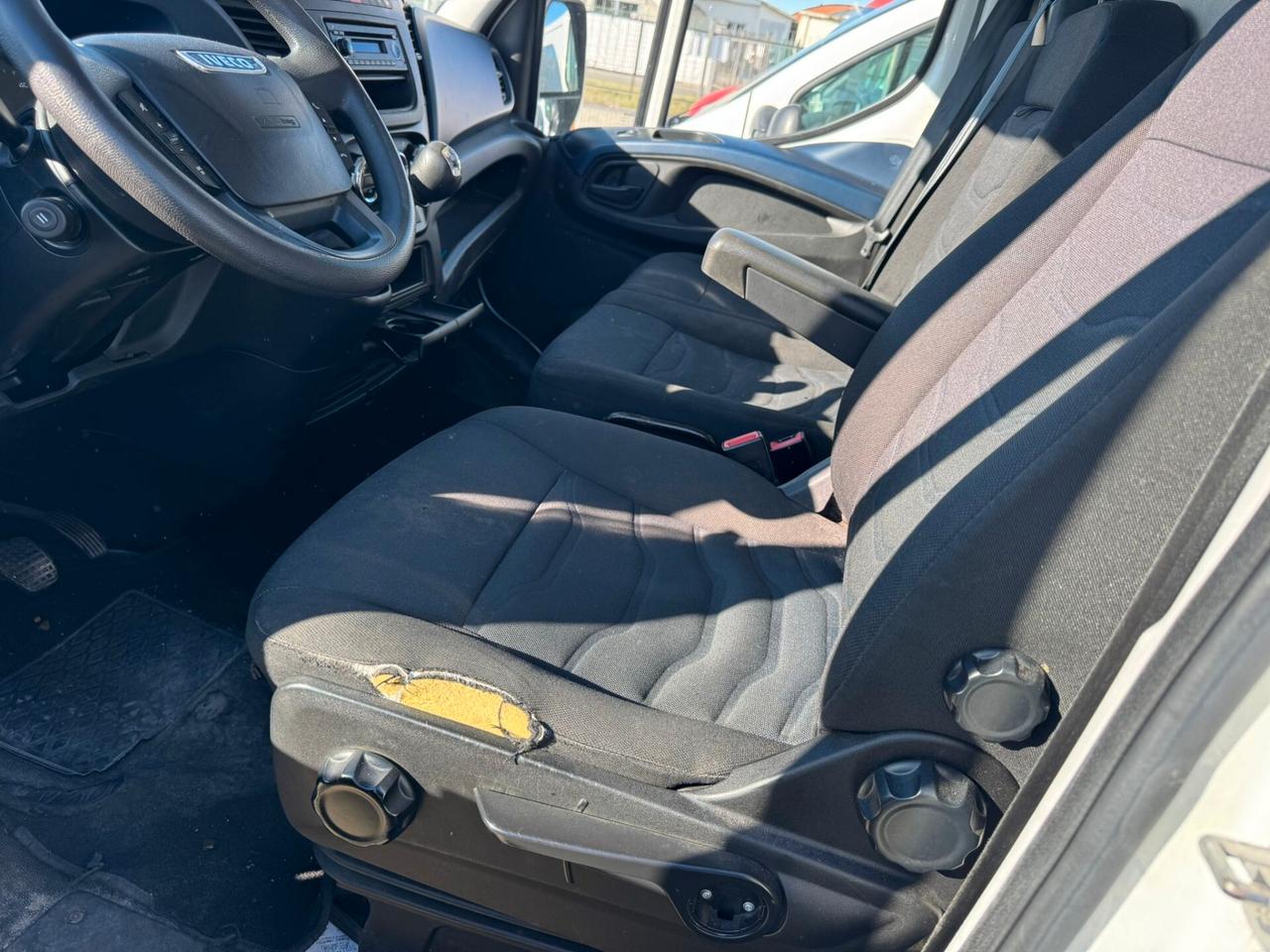 Iveco Daily 35C15 BTor 3.0 HPT PC-RG Cabinato