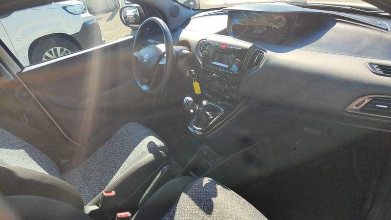 Lancia Ypsilon Ypsilon 1.2 69 CV 5 porte GPL Ecochic Elefantino Blu