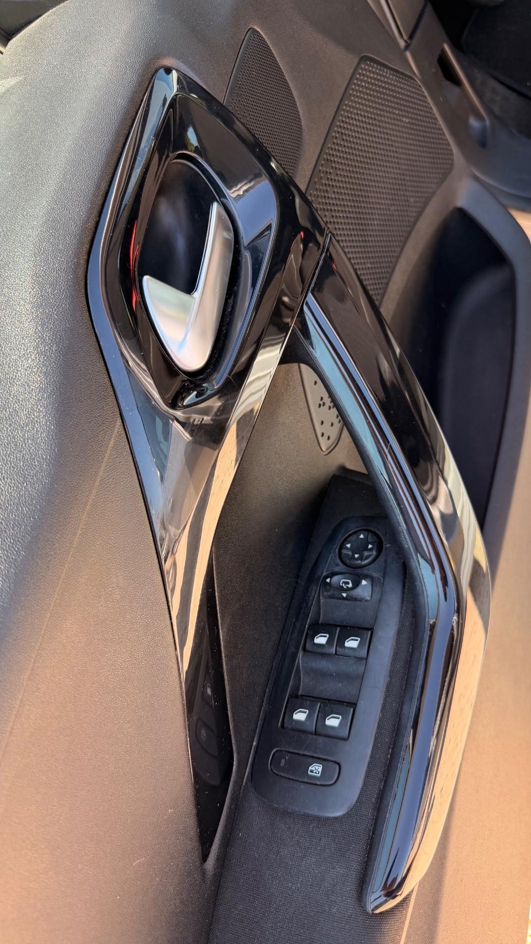Peugeot 208 PureTech 82 3 porte Active