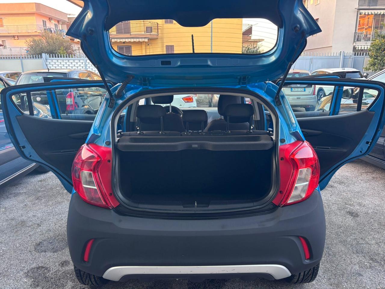 Opel Karl Rocks 1.0 73 CV GPL