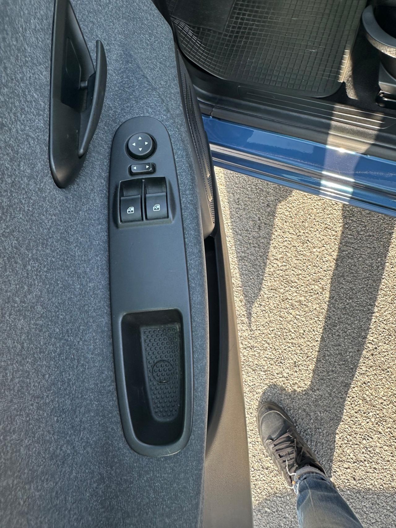 Lancia Ypsilon 1.0 S&S Hybrid Ecochic Gold 2021