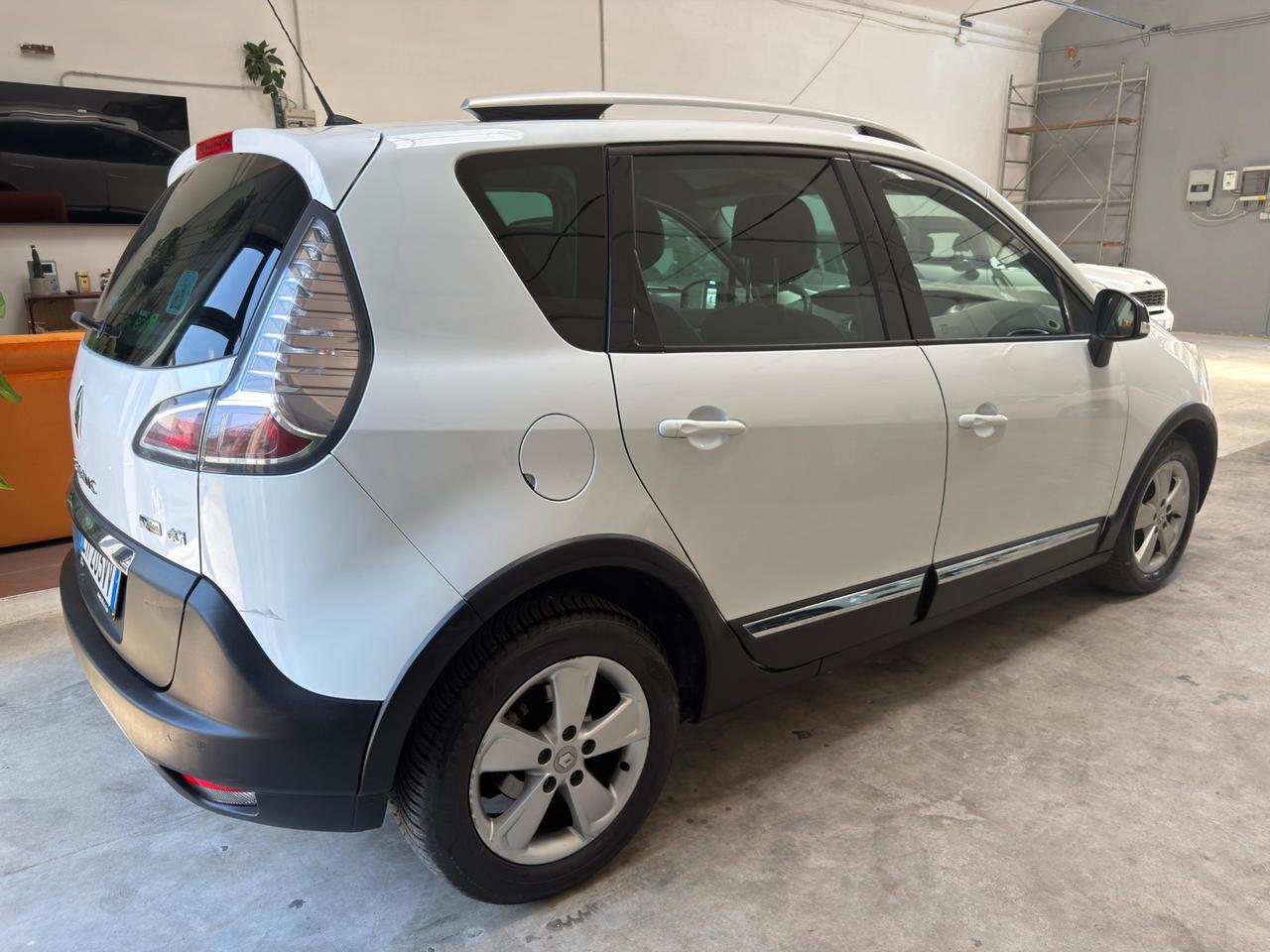 Renault Scenic Scénic XMod Cross 1.5 dCi