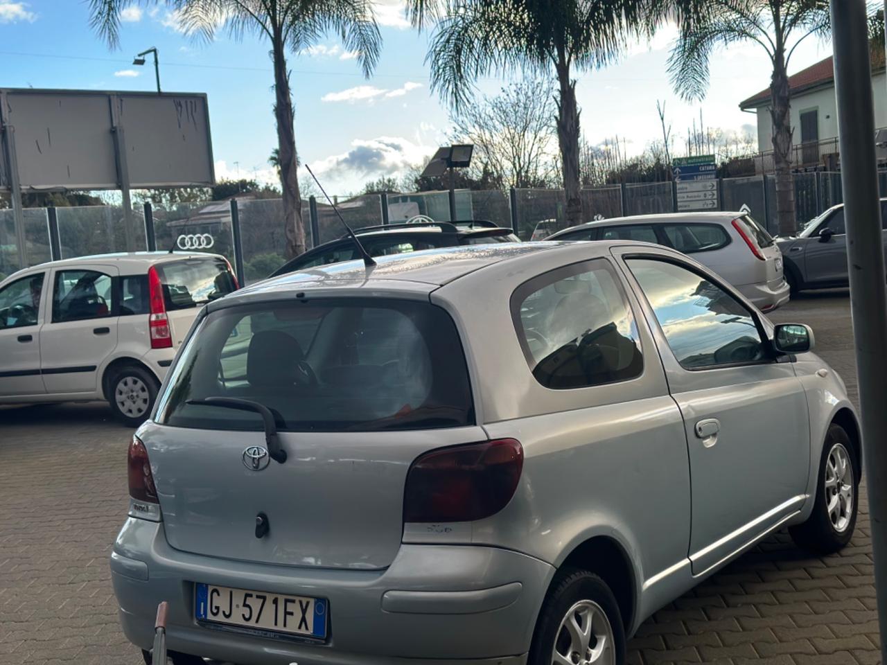 Toyota Yaris 1.4 tdi D-4D cat 3 porte Sol