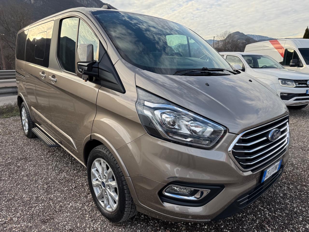 Ford Transit Custom 340 2.0 TDCi 185 aut. PL-TA Nugget