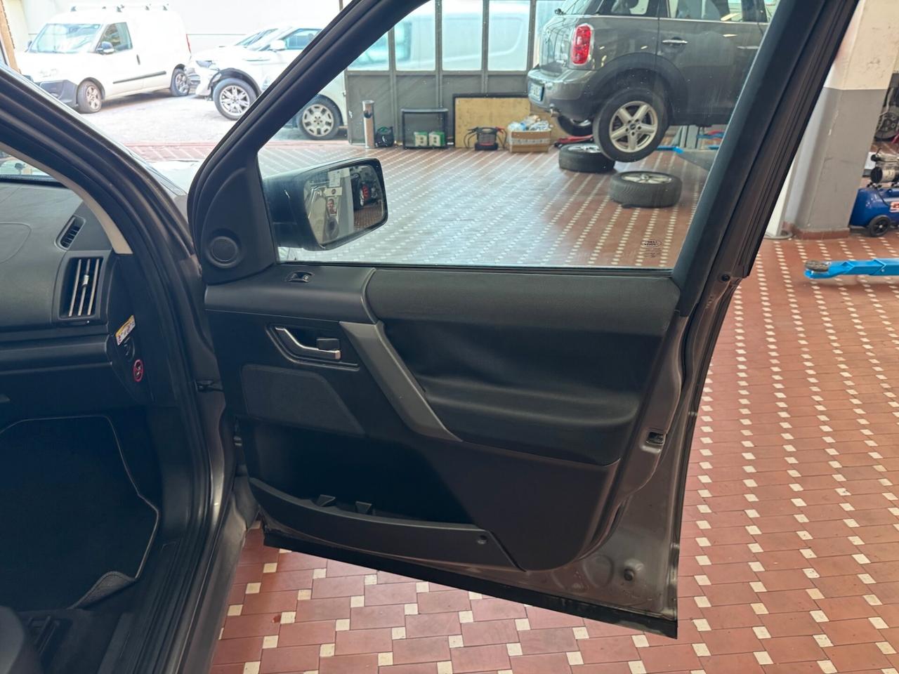 Land Rover Freelander 2.2 TD4 S.W. S - CAMBIO AUTOMATICO