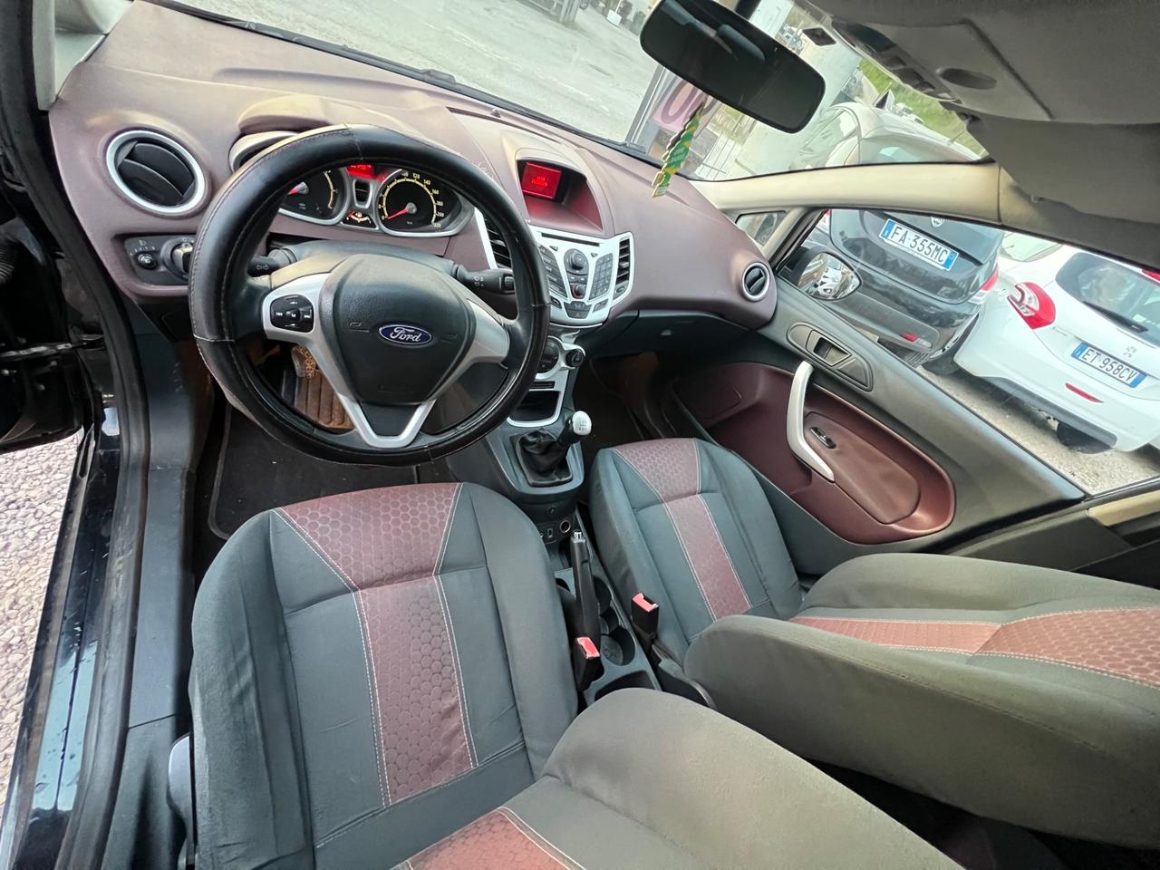 Ford Fiesta 1.4 96CV aut. 5 porte Titanium