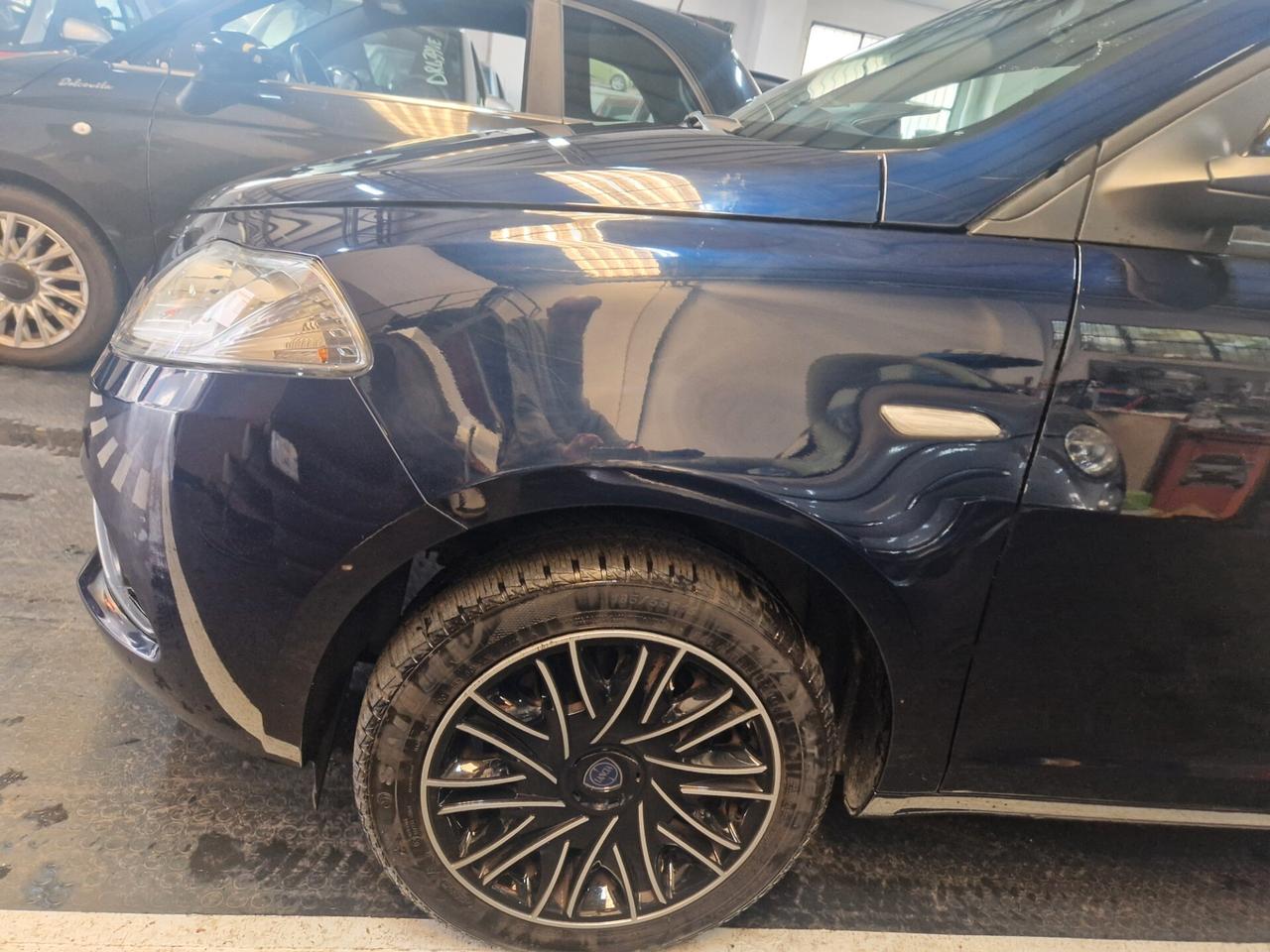 Lancia Ypsilon gold 2020 neopatentati garanzia full