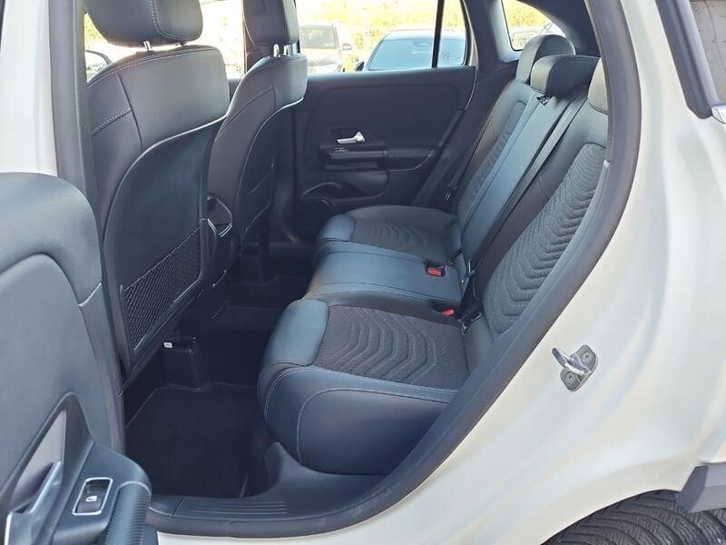 Mercedes-Benz GLA GLA 180 d Automatic Sport