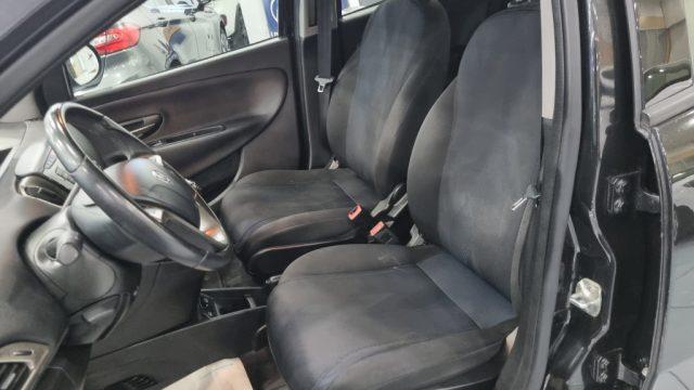 LANCIA Ypsilon 1.2 69 CV 5 porte Gold