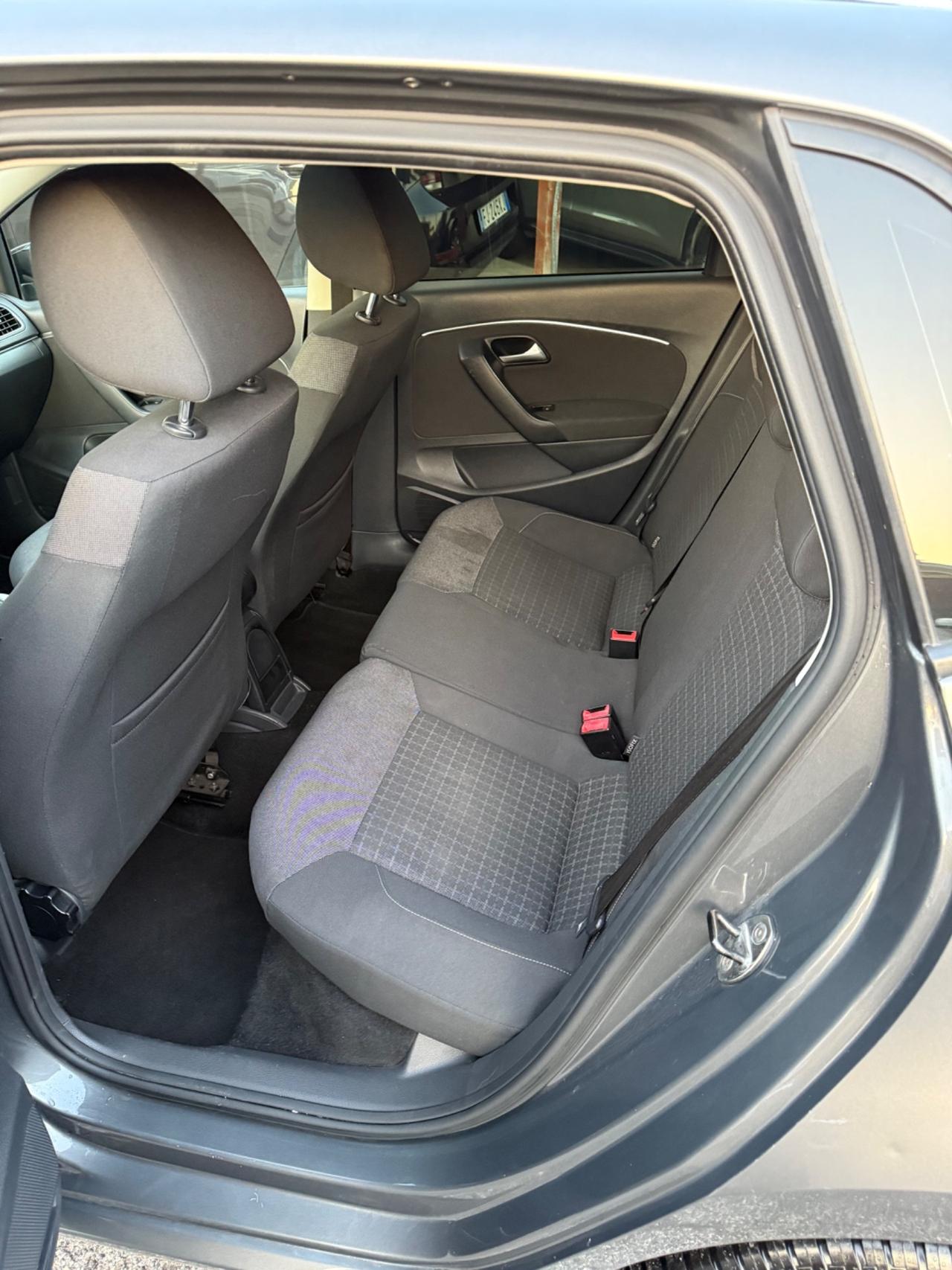 Polo 1.4 TDI 90 CV DSG -unipro-E6-garanzia-