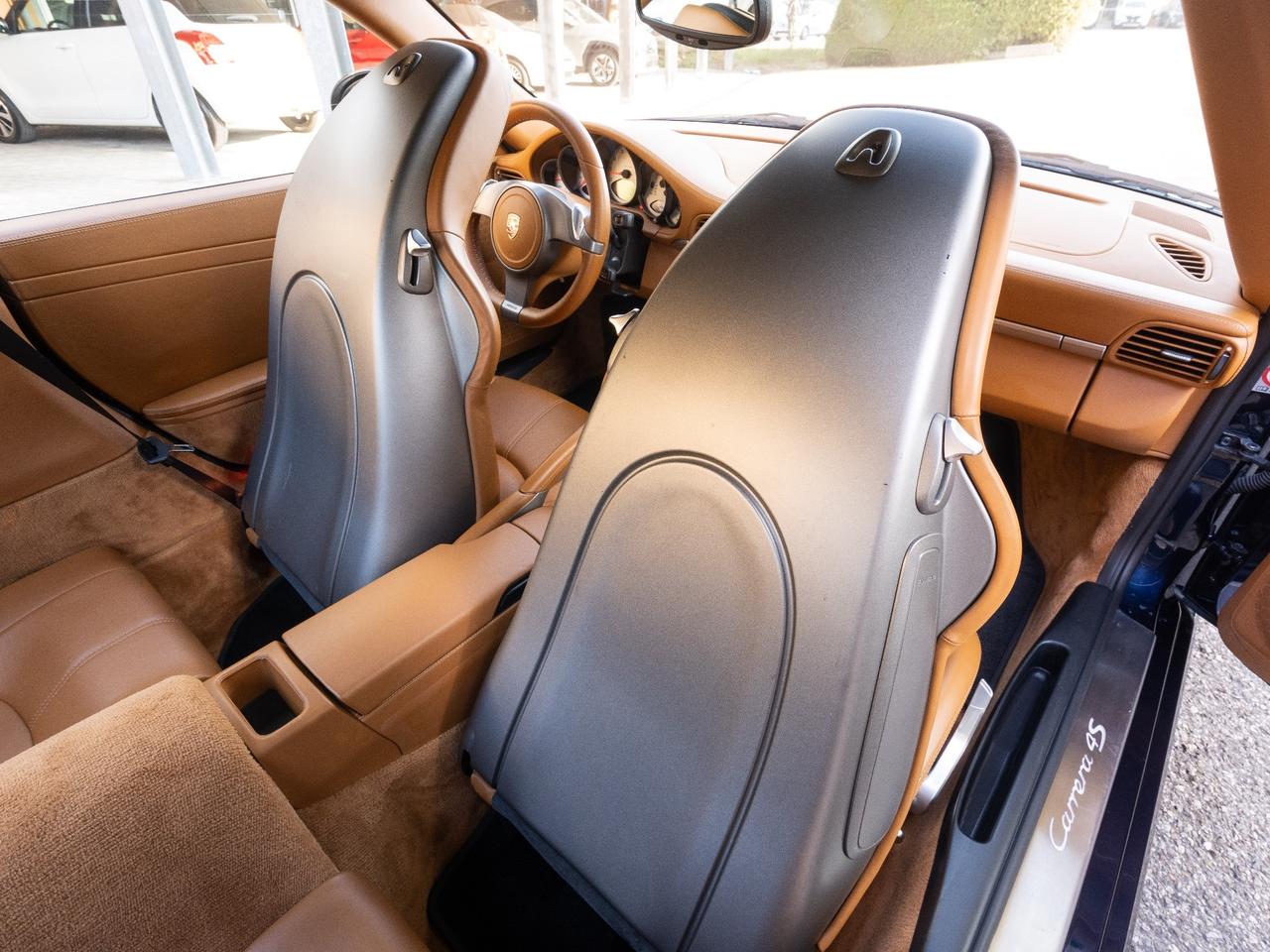Porsche 911 Carrera 4S Coupé