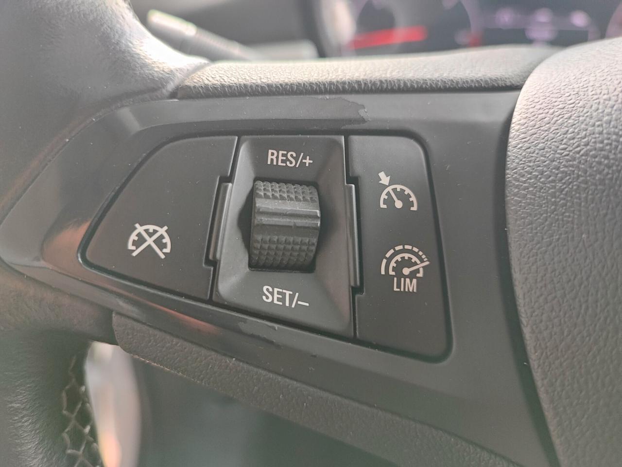 Opel Corsa 1.3 CDTI ecoFLEX Start&Stop Coupé b-Color