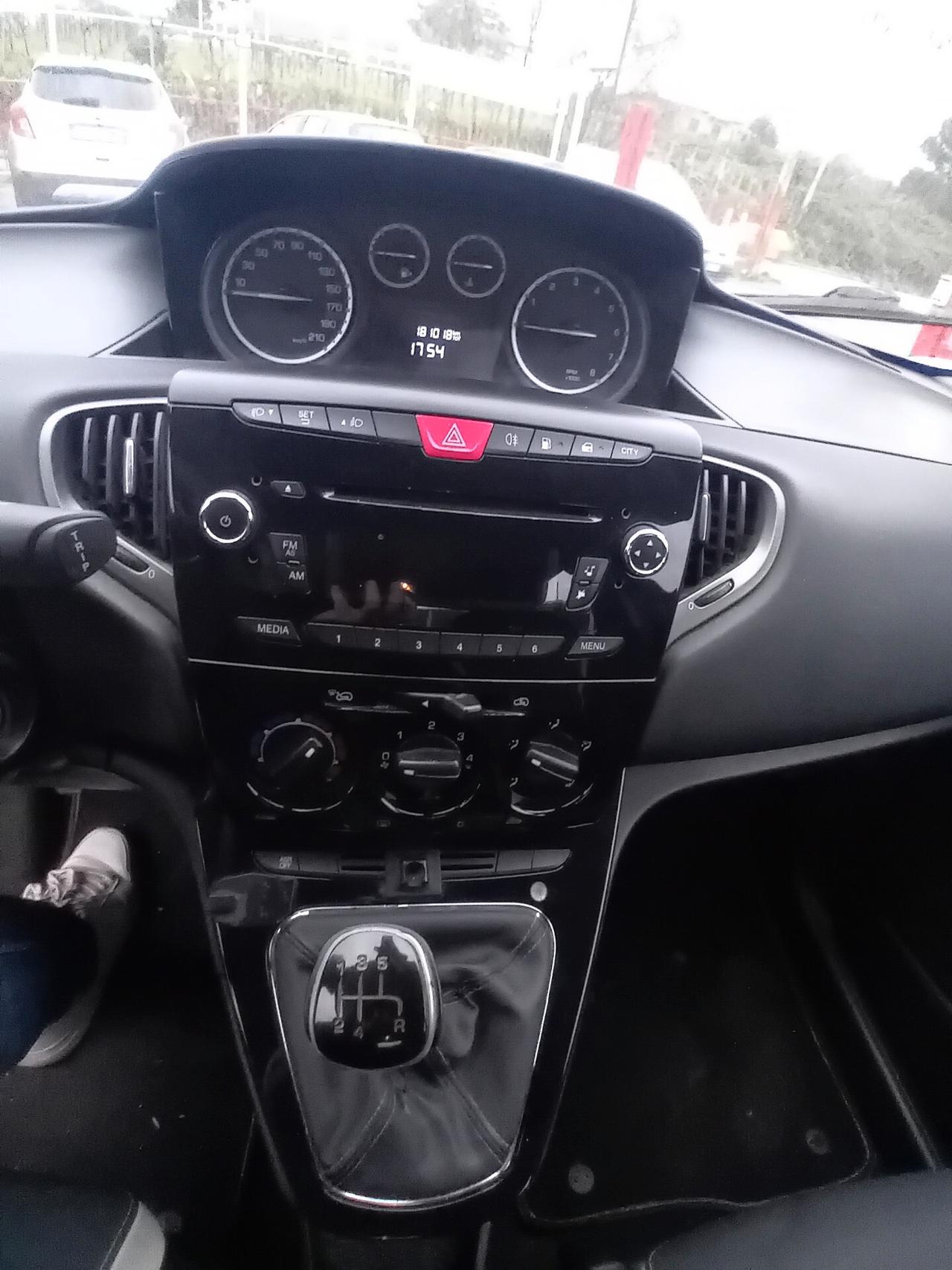 Lancia Ypsilon 0.9 TwinAir Metano finanzio