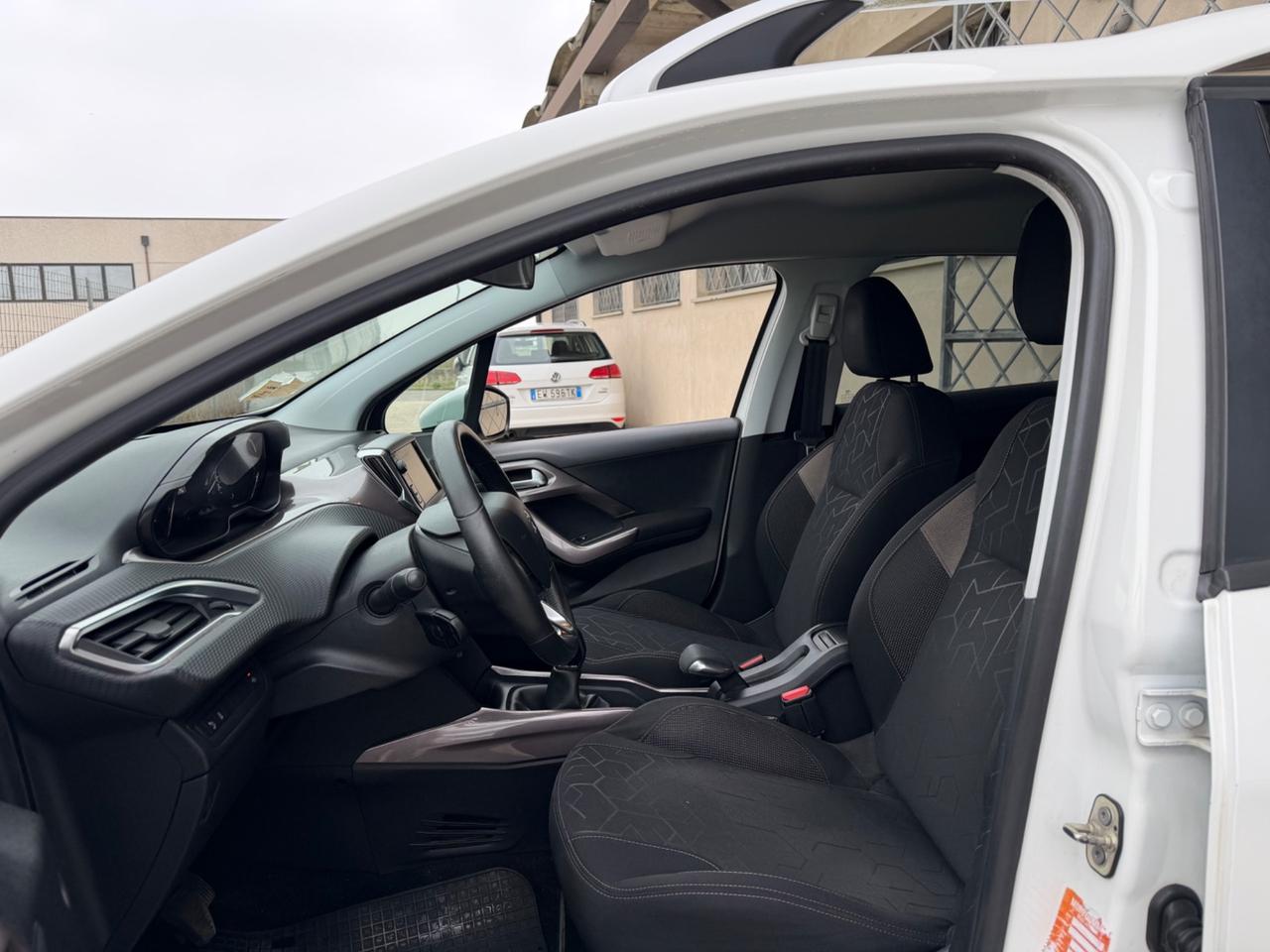 Peugeot 2008 PureTech 82 Allure