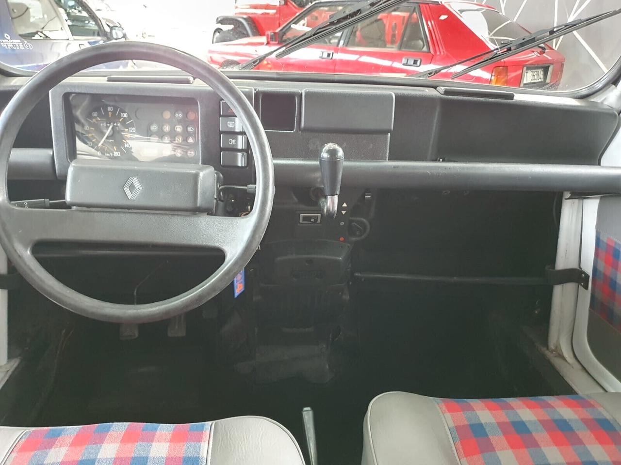 Renault R 4 950 TL Savane