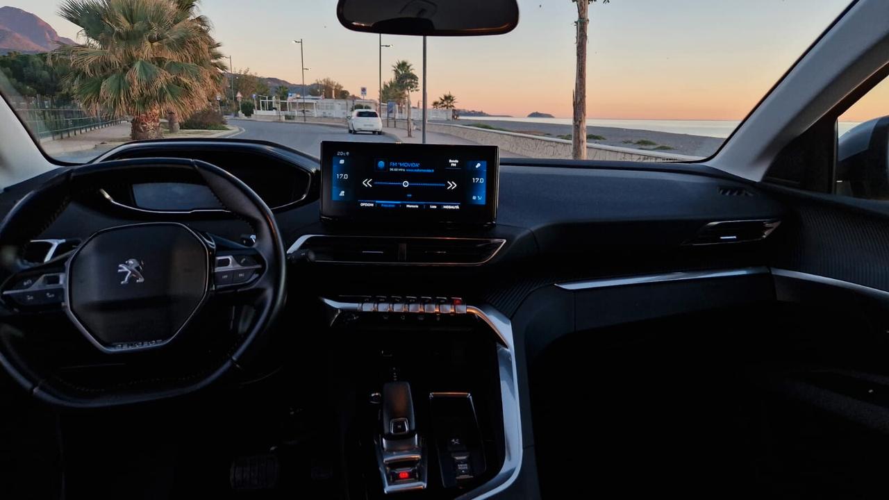 Peugeot 3008 BlueHDi 130 S&S EAT8 Active Business