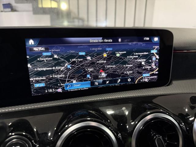 MERCEDES-BENZ A 200 d Automatic Premium
