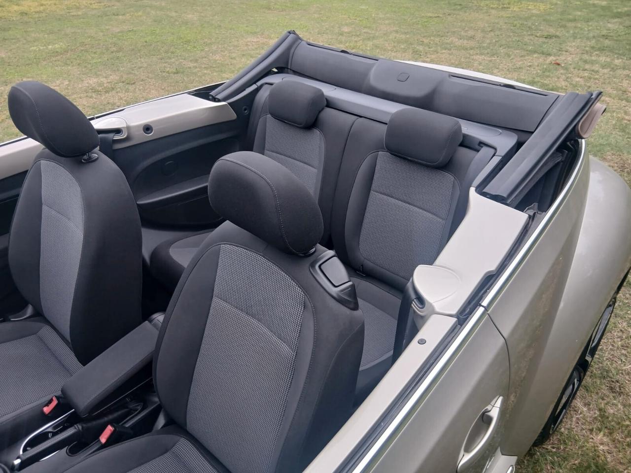Volkswagen Maggiolino Cabrio 2.0 TDI Sport
