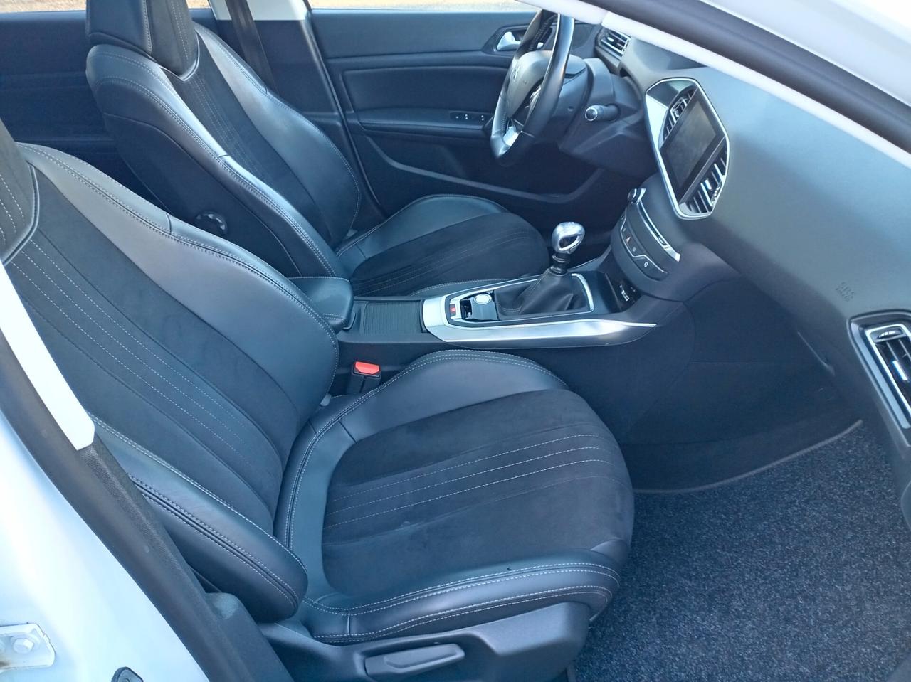 Peugeot 308 SW Allure 1. 2