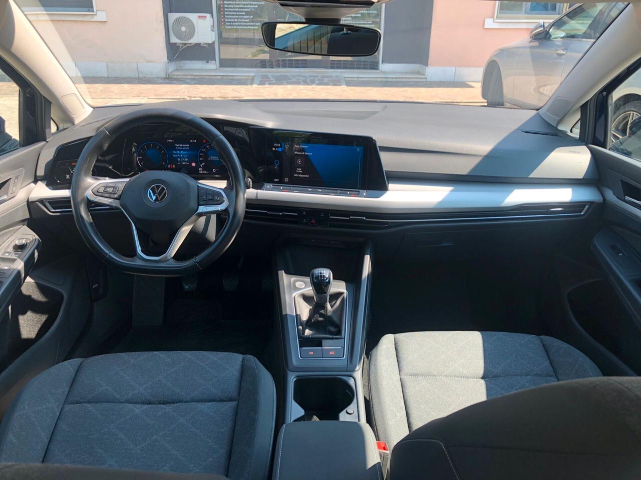 Volkswagen Golf 1.0 TSI EVO Life ADATTA A NEOPATENTATI