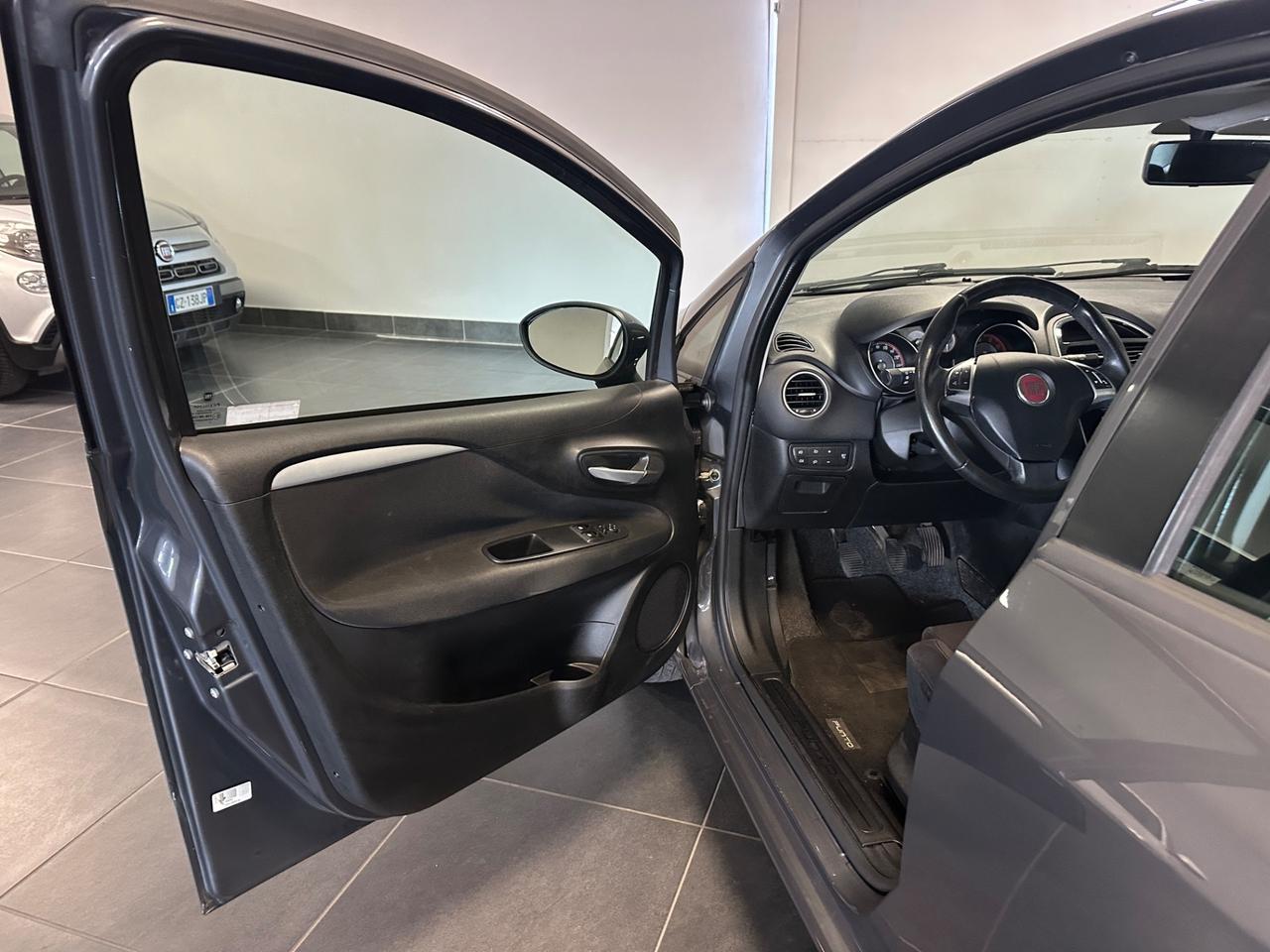 FIAT PUNTO 1.2 BENZINA 69CV NEOPATENTATI UNIPRO