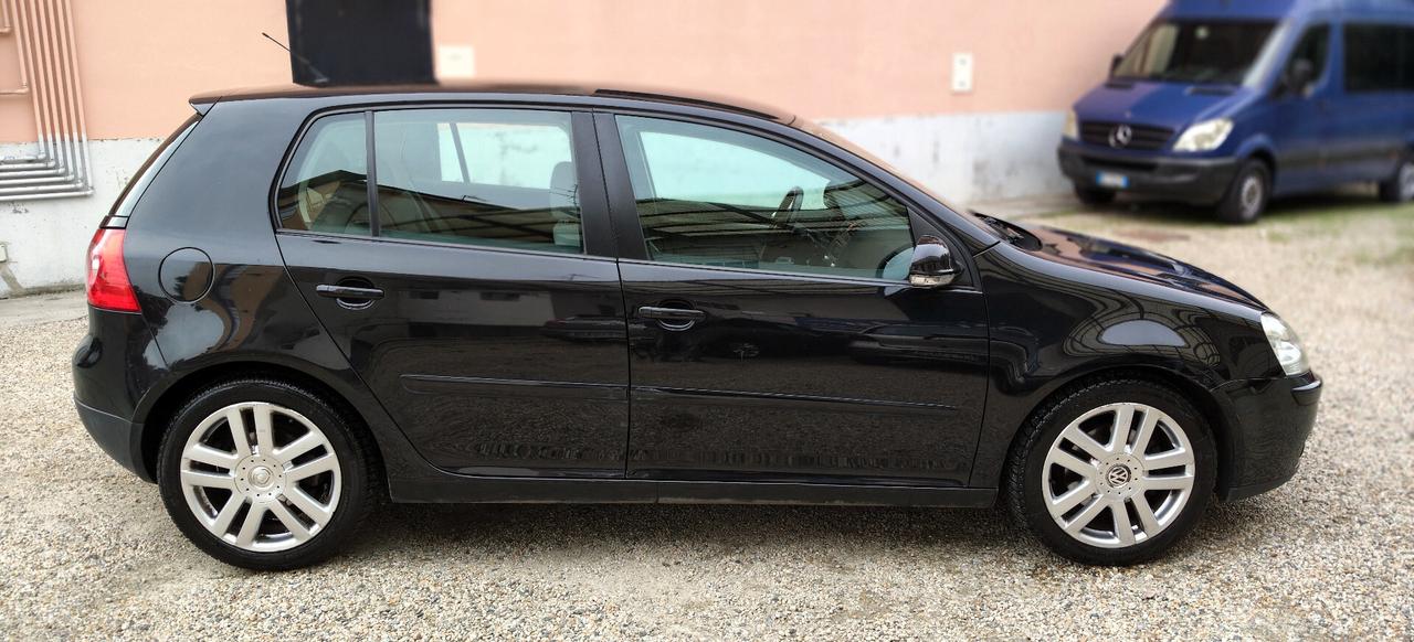 Volkswagen Golf 2.0 16V TDI 4mot 5p Sportline
