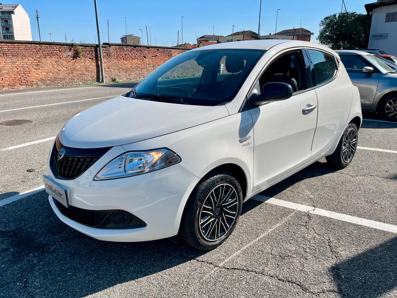 Lancia Ypsilon 1.0 hybrid firefly - 10.000km