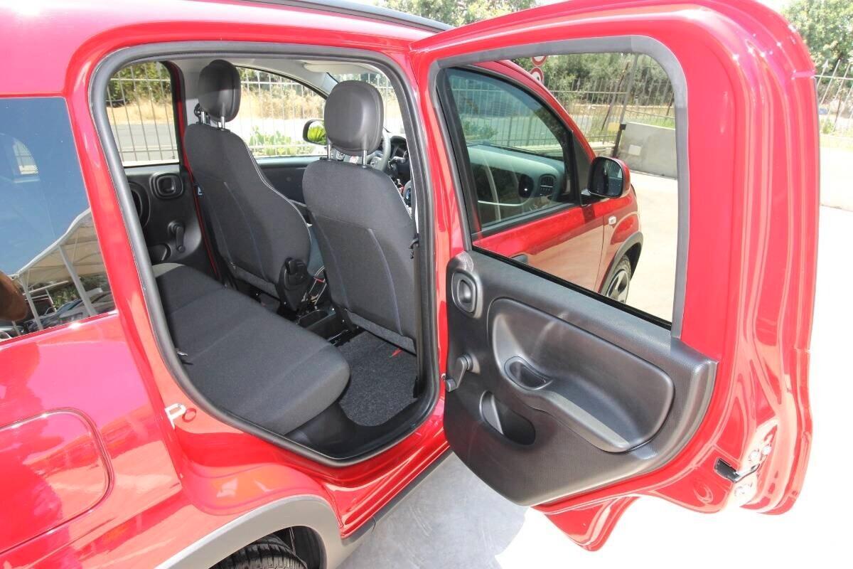 Fiat Panda Cross 1.0 Hybrid 70|2024
