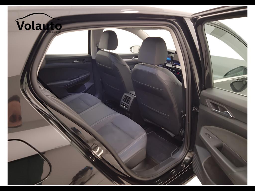 VOLKSWAGEN Golf VIII 2024 - Golf 2.0 tdi Style 150cv dsg