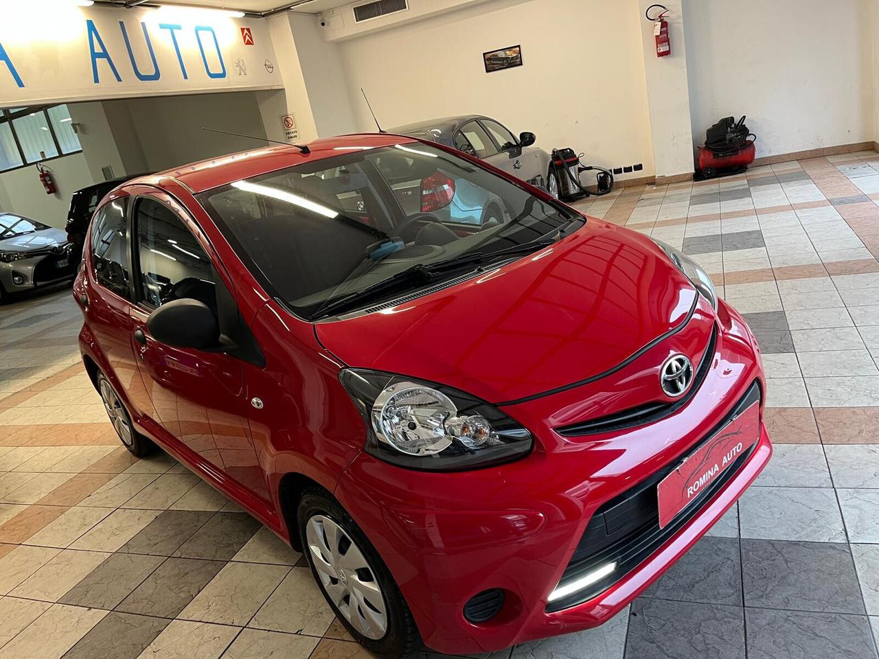 Toyota Aygo 1.0 12V VVT-i 5 porte Active Connect