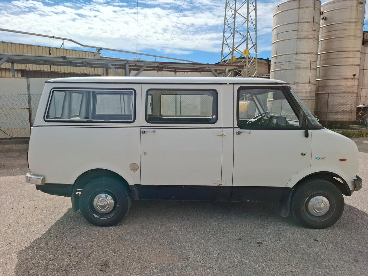 Bedford CF 97 1980 5 marce