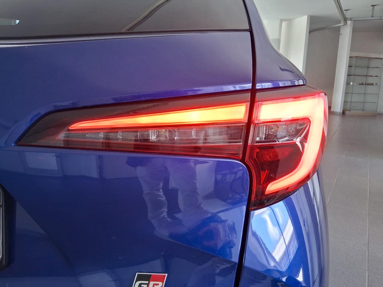 Toyota Corolla GR SPORT 1.8 Hybrid Touring Sports