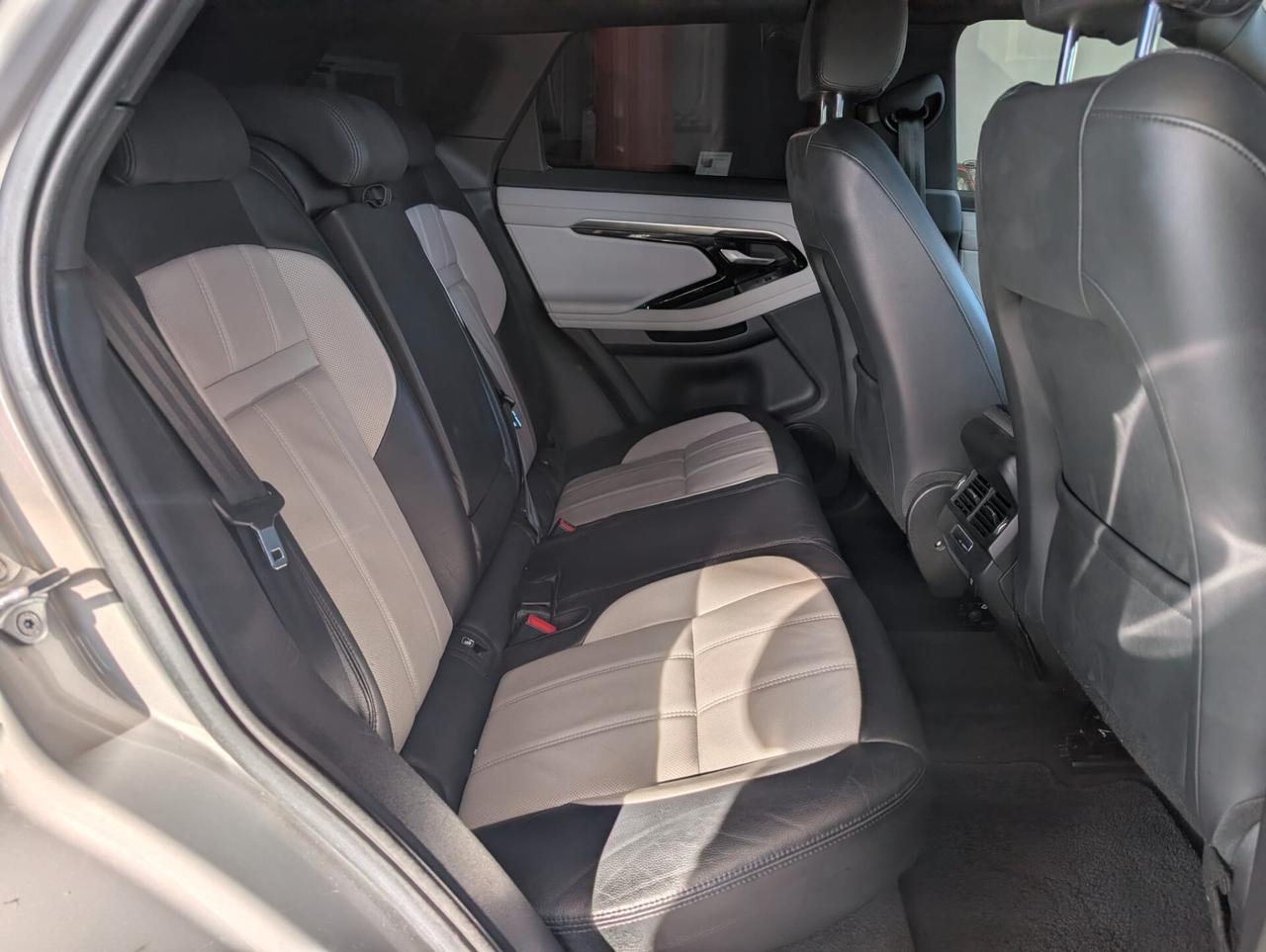 Land Rover Evoque 2.0 R-Dynamic 180CV AWD full