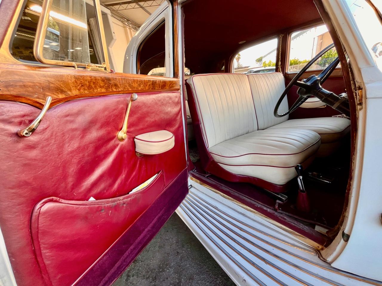 Rolls Royce Silver Wraith ROLLS-ROYCE Gold Edition