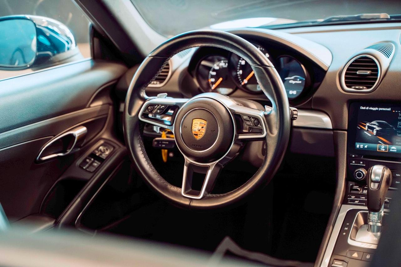 Porsche Cayman 718