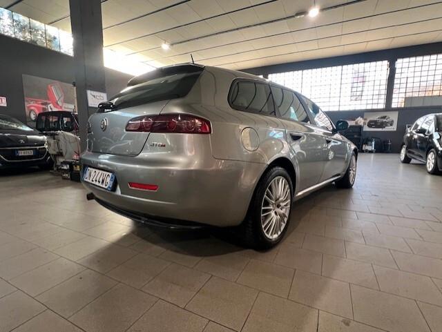 Alfa Romeo 159 1.9 JTDm Sportwagon