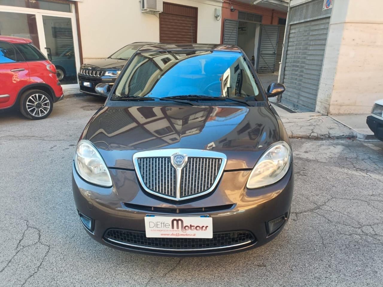 Lancia Ypsilon 1.2 Platino