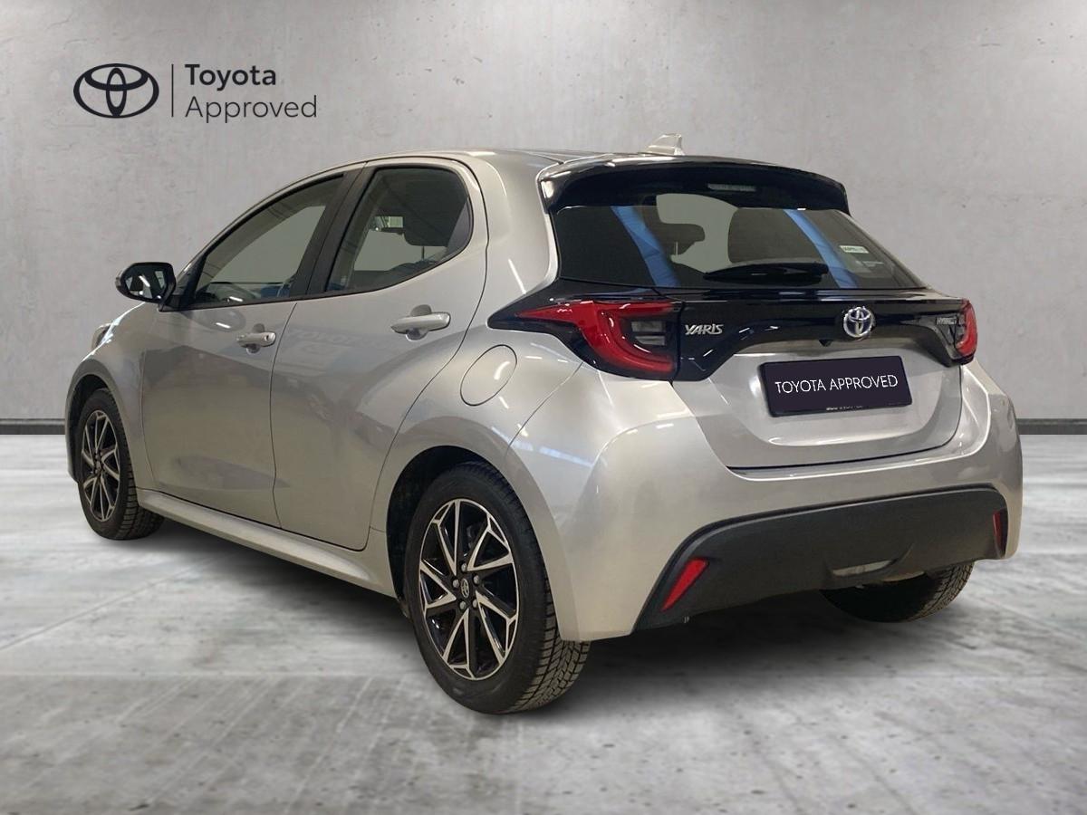 TOYOTA Yaris 4ª serie - Yaris 1.5 Hybrid 5 porte Trend