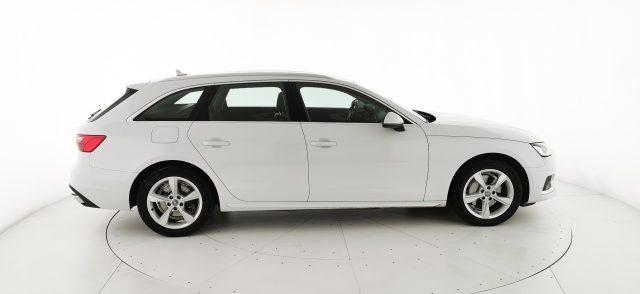 AUDI A4 Avant 40 TDI quattro S tronic Business Advanced