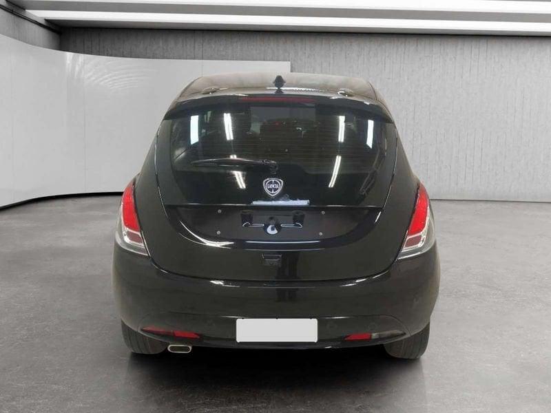 Lancia Ypsilon 1.0 firefly hybrid Platino s&s 70cv