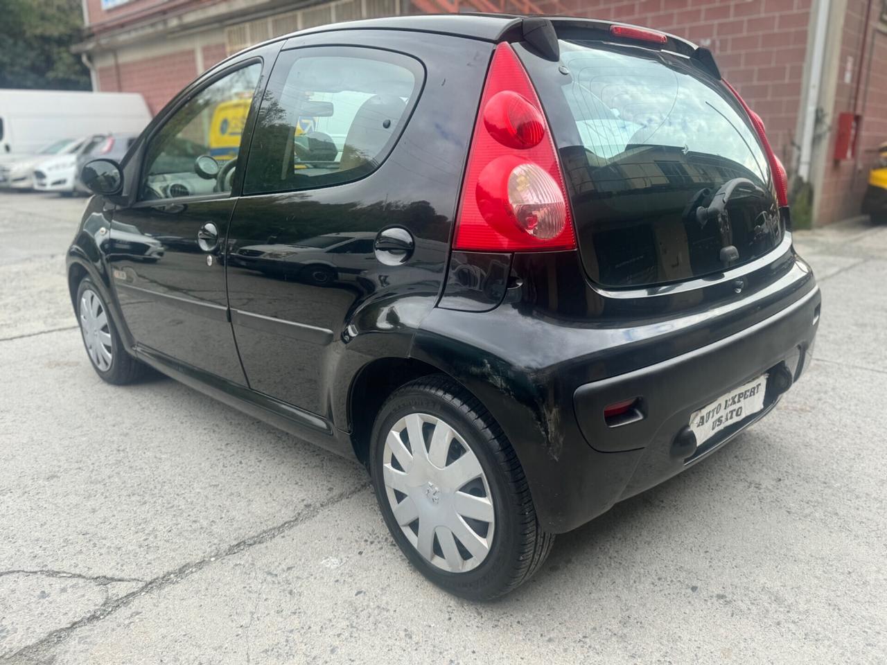 Peugeot 107 1.0 68CV 5p. 2Tronic automatica 2007