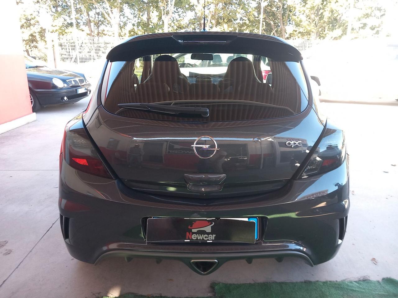 Opel Corsa 1.6 T 192CV 3 porte OPC TENUTA IN AMNIERA MANIACALE PARI AL NUOVO