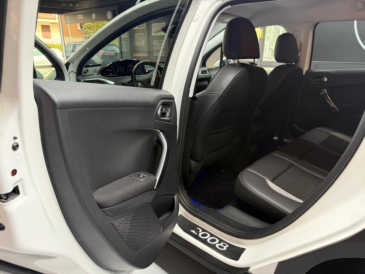 Peugeot 2008 BlueHDi 100 GT Line
