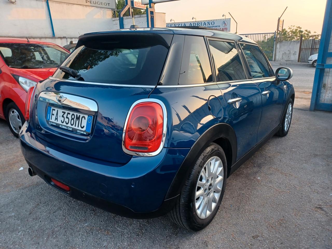 Mini 1.2 Benzina 5 porte Tetto PDC 2015
