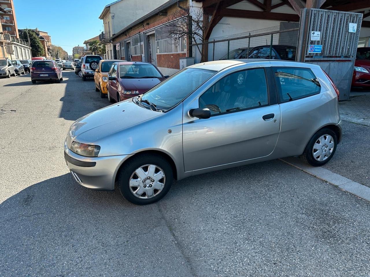 Fiat Punto 1.2i cat 3 porte