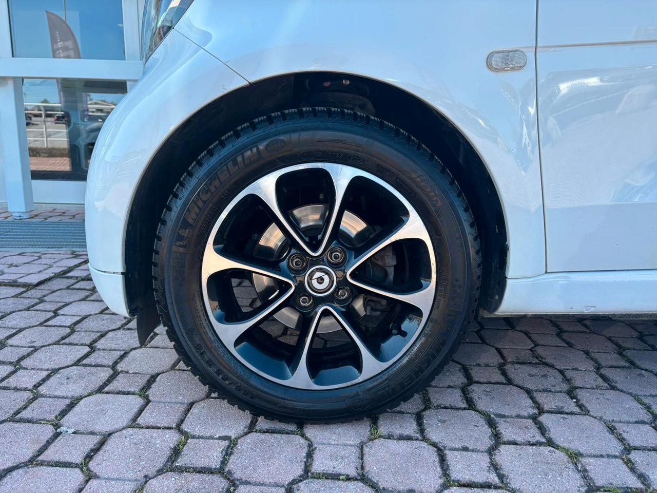 Smart ForTwo 1000 62 kW coupé passion